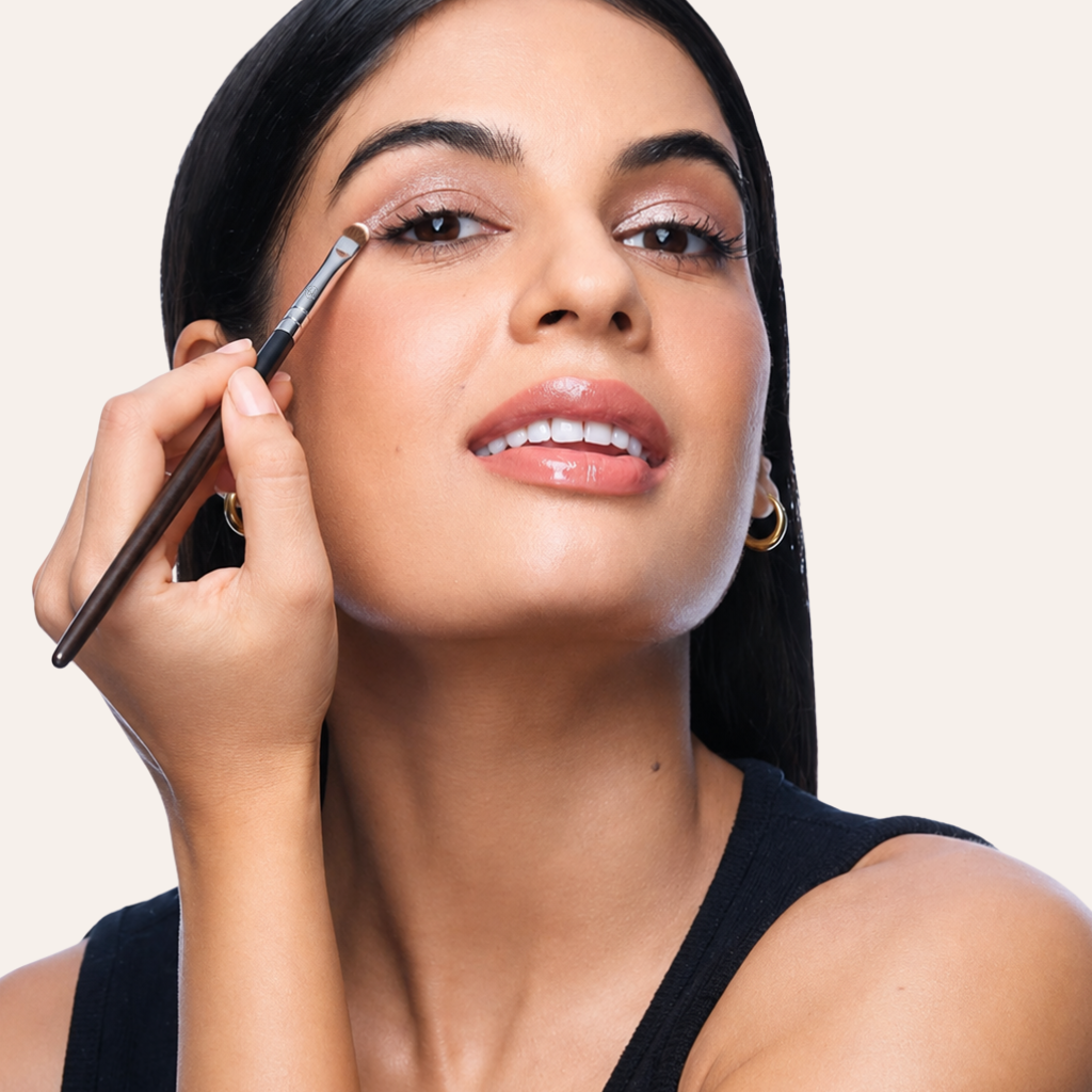 Cọ Nhấn Đuôi Mắt Và Viền Mí Dưới BH Cosmetics Eyeshadow Brush BH212